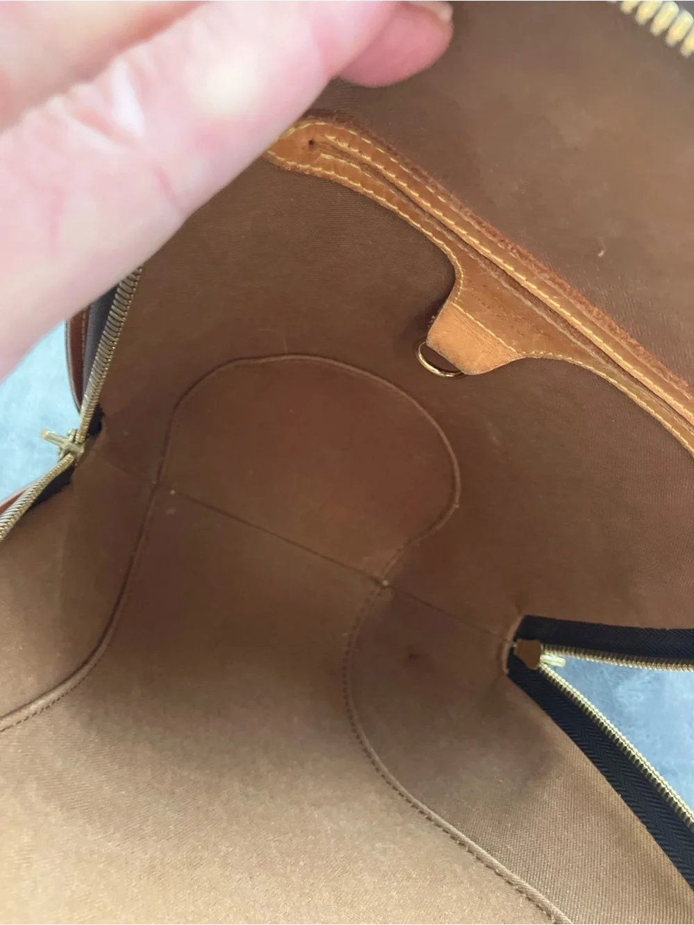 Authentic Louis Vuitton Monogram Vintage Ellipse Backpack - Picture 2 of 14